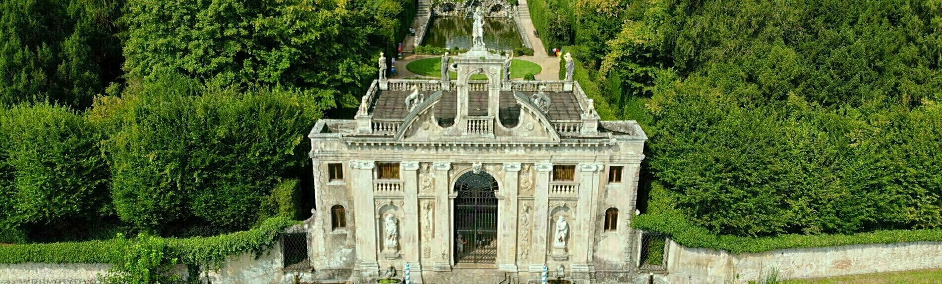 Excursions from the thermal bath